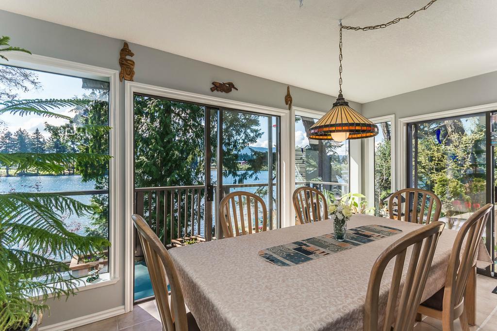 Long Lake Waterfront Bed And Breakfast Nanaimo Exterior foto
